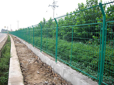 公路护栏网 - 伟德国际图片3