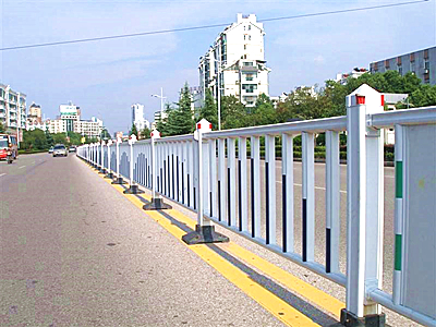 市政道路护栏 - 伟德国际图片2