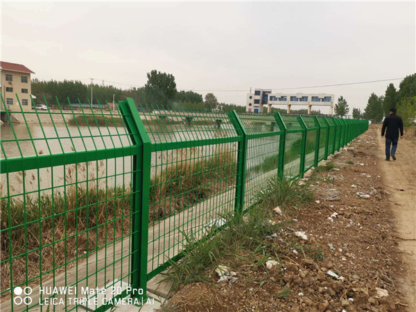 南水北调水库护栏网图片4